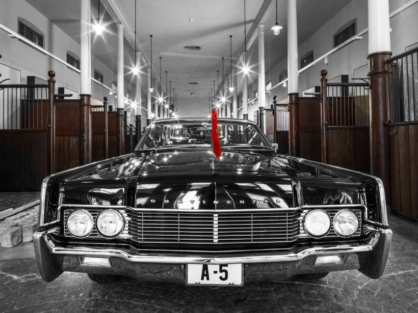 Kongehusets biler Utstilling